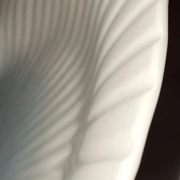 Olfaire large white with blue shell bowl - Picture 4 of 9